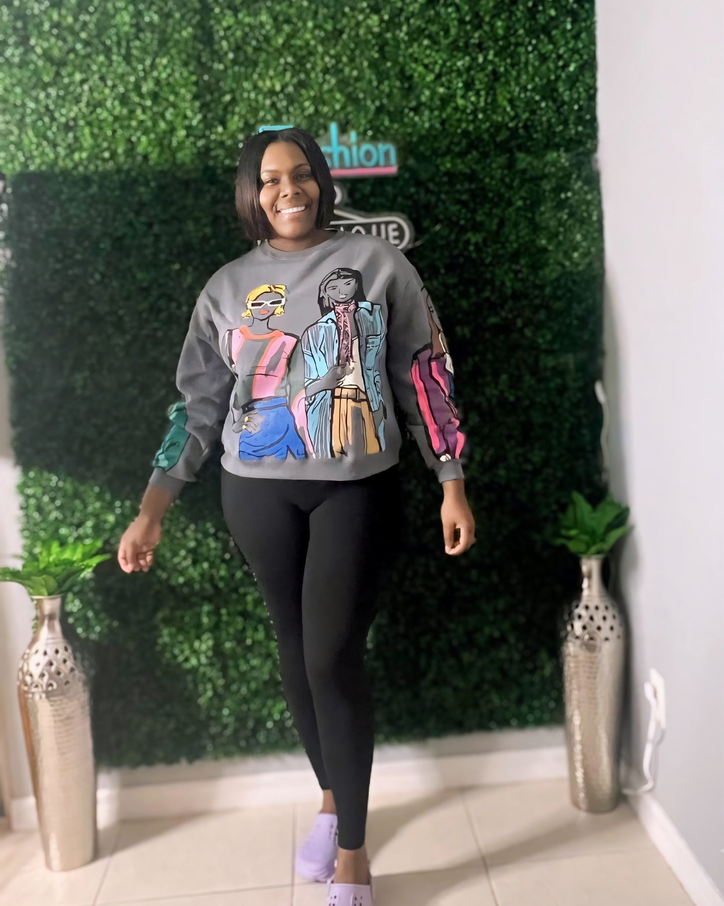 TRENDY LADIES
CHARACTER SWEATSHIRT